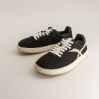Kiwi Black 2