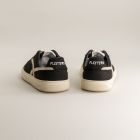 Kiwi Black 5